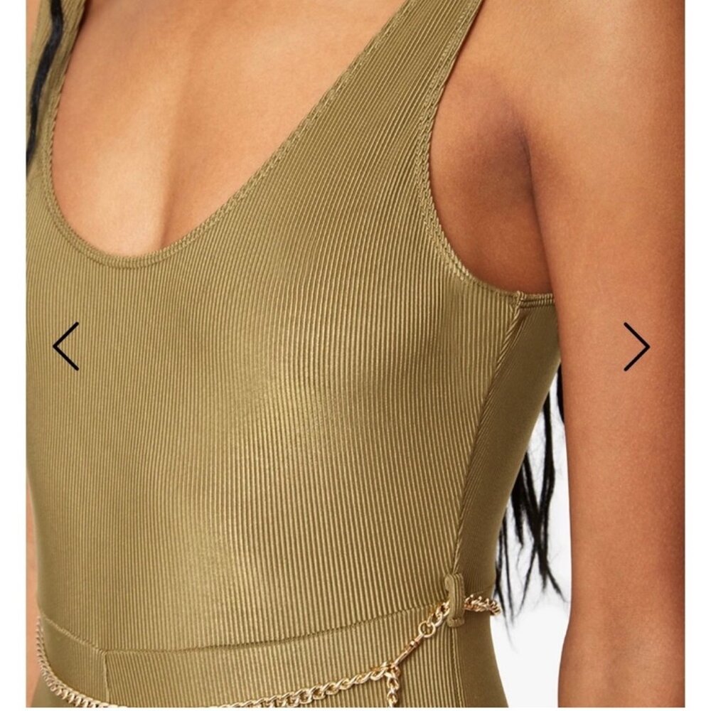 WeWoreWhat NWT Scoop Activewear Bodysuit Sz Small Shimmery Green Chain Belt Acti - Picture 12 of 12
